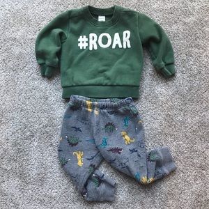 Carter’s 18 month dinosaur sweater set